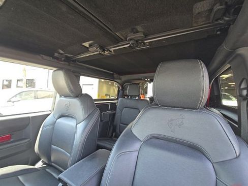 Used 2026 Ford Bronco Badlands AWD/4WD image 9