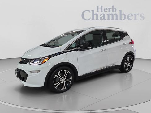 Used 2019 Chevrolet Bolt Premier w/ Infotainment Package FWD image 10