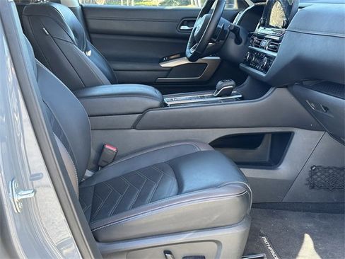 Certified 2022 Nissan Pathfinder Platinum w/ Cargo Package image 14