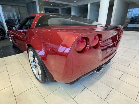 Used 2011 Chevrolet Corvette Grand Sport w/ Preferred Equipment Group image 3