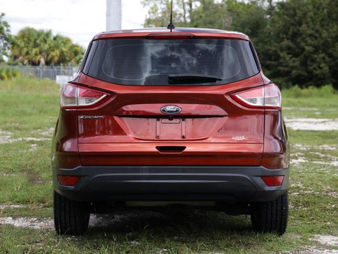 Used 2015 Ford Escape S FWD image 7
