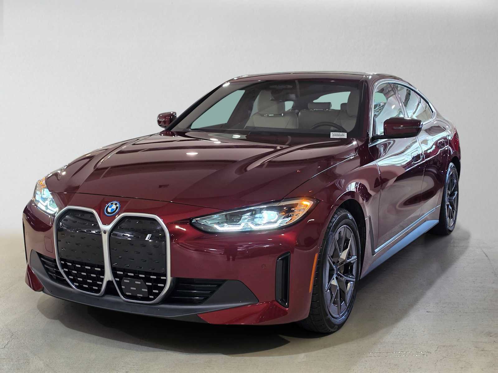 Used 2023 BMW i4 eDrive35 RWD image 7
