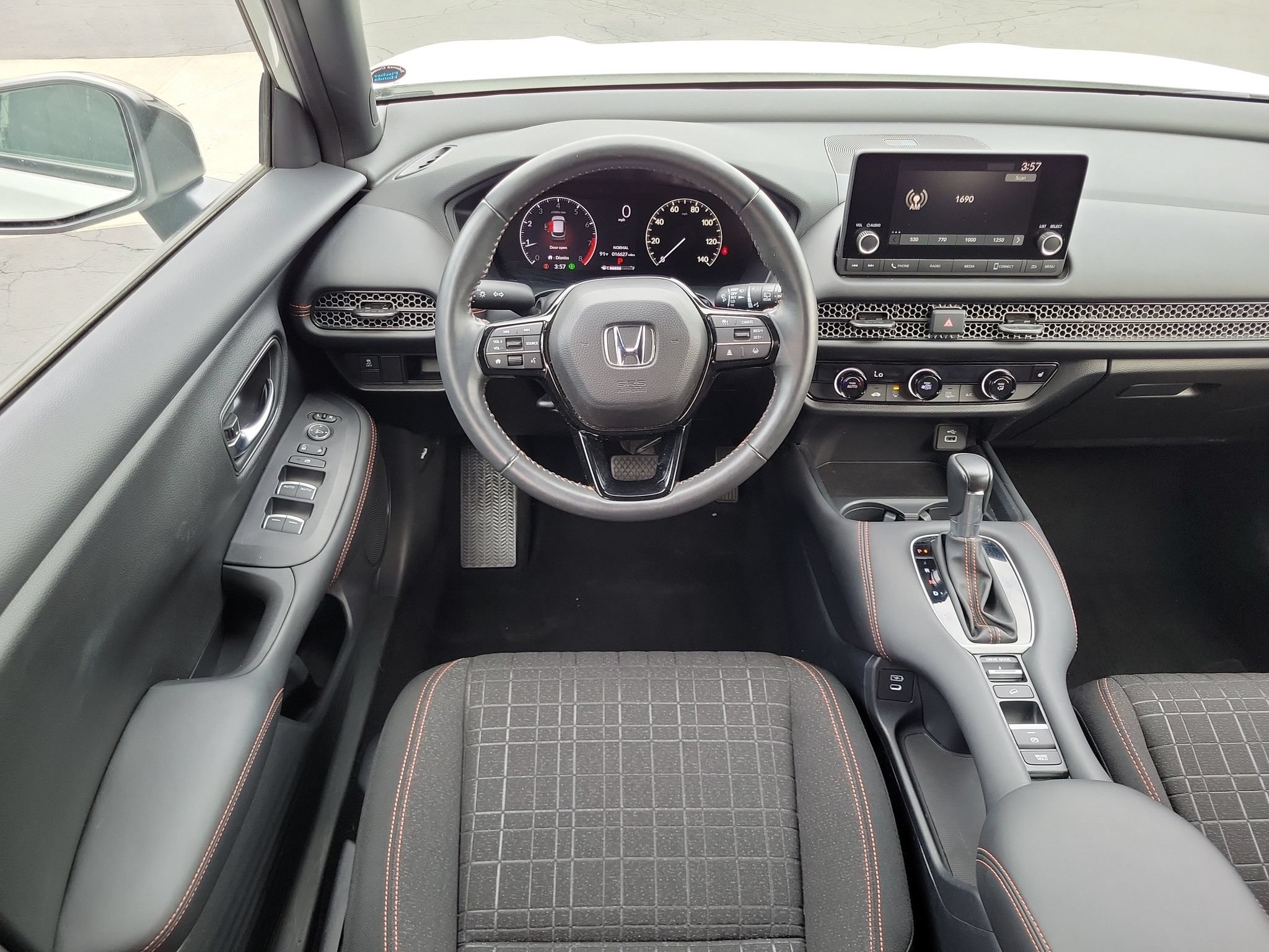 Used 2024 Honda HR-V Sport image 25