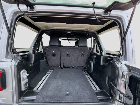 Used 2020 Jeep Wrangler Unlimited Rubicon image 22