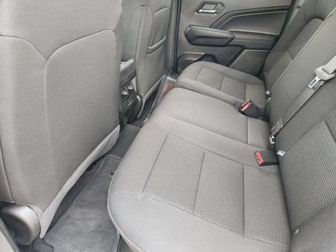 Used 2025 Chevrolet Colorado LT RWD image 29