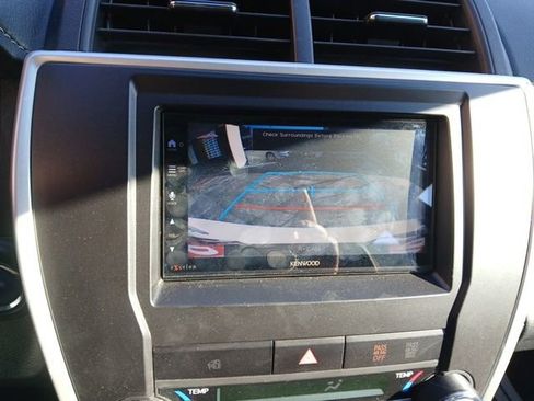 Used 2015 Toyota Camry XLE w/ Moonroof Package image 21