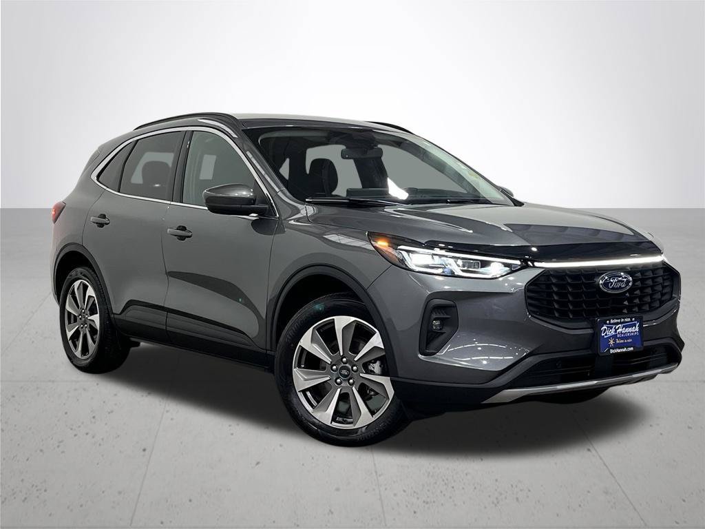 Certified 2025 Ford Escape Platinum AWD/4WD image 8