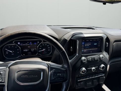 Used 2021 GMC Sierra 1500 Denali w/ Technology Package AWD/4WD image 9