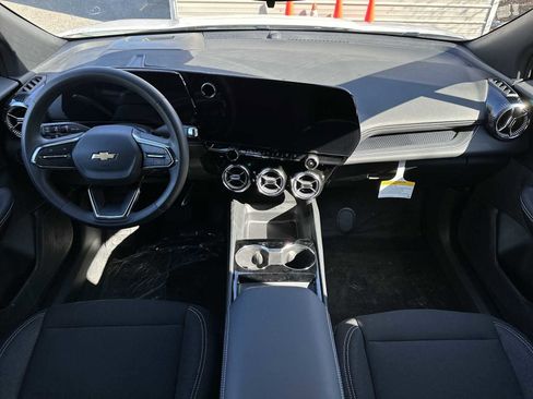 New 2026 Chevrolet Blazer EV LT image 18