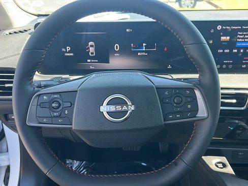 New 2026 Nissan Sentra SR w/ Floor Mat Package FWD image 18