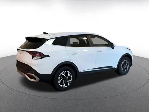 Used 2025 Kia Sportage LX FWD image 10