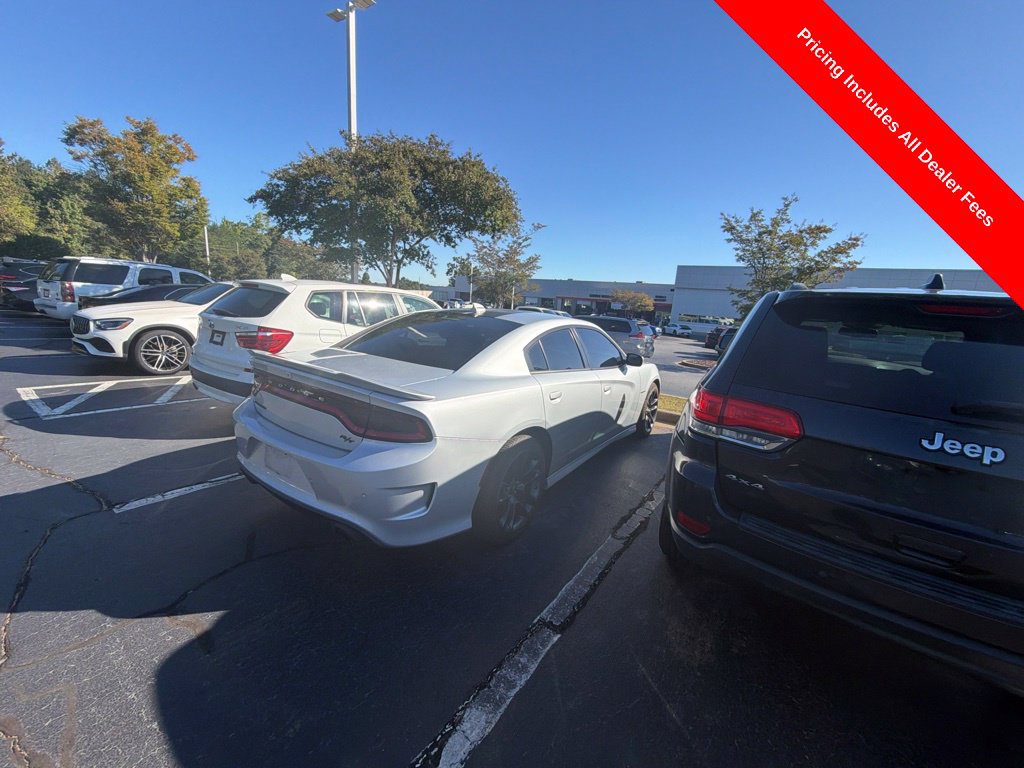 Used 2022 Dodge Charger R/T RWD image 5