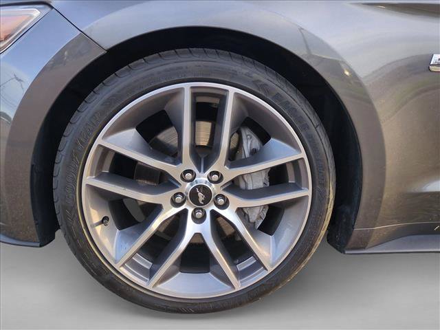 Used 2015 Ford Mustang GT Premium w/ Equipment Group 401A RWD image 22