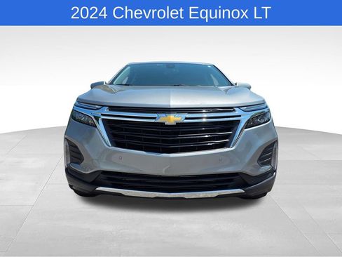 Used 2024 Chevrolet Equinox LT FWD image 10