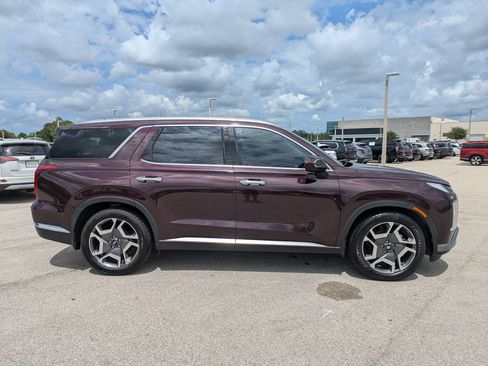 Used 2023 Hyundai Palisade Limited FWD image 4