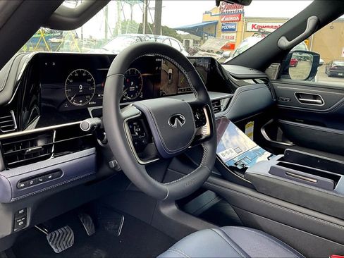 New 2026 INFINITI QX80 4WD w/ Sport Exterior Package image 8