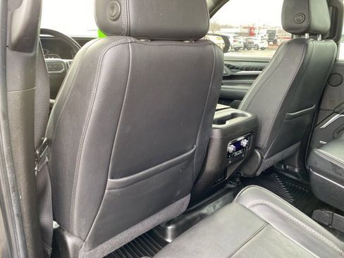 Used 2021 GMC Yukon XL Denali w/ Advanced Technology Package image 34