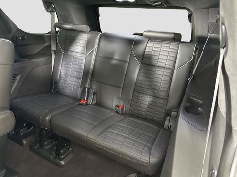 Used 2023 Cadillac Escalade Sport Platinum AWD/4WD image 25