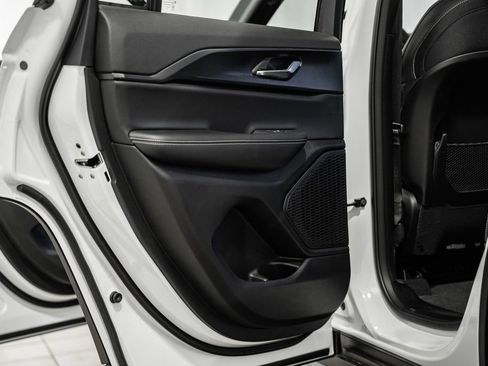 New 2025 Jeep Grand Cherokee image 33