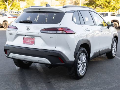 Certified 2026 Toyota Corolla Cross LE FWD image 5
