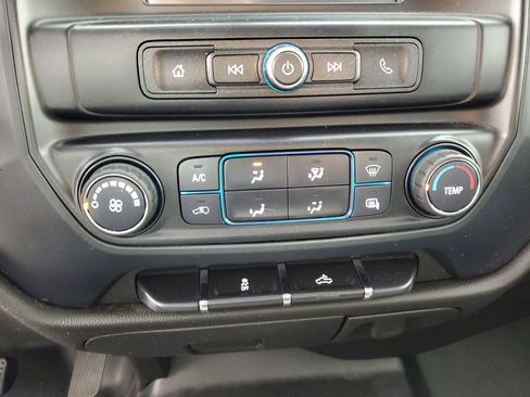 Used 2019 Chevrolet Silverado 1500 Custom image 18