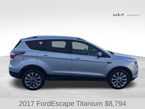 Used 2017 Ford Escape Titanium w/ Equipment Group 301A image 9