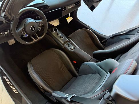New 2023 Maserati MC20 Spyder image 16
