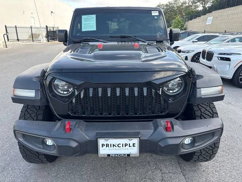 Used 2020 Jeep Wrangler Unlimited Rubicon AWD/4WD image 2