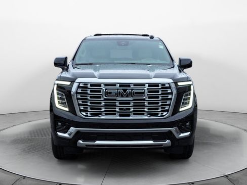 Used 2026 GMC Yukon XL Denali w/ Sun & Power Step Package AWD/4WD image 2