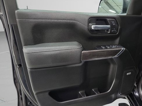 Used 2022 Chevrolet Silverado 1500 LTZ w/ LTZ Premium Package image 14