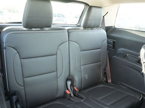 Used 2021 GMC Acadia Denali w/ GMC Pro Grade Package image 16