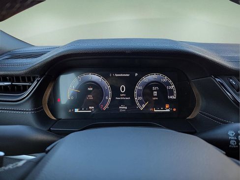 New 2026 Jeep Grand Cherokee Limited w/ Luxury Tech Group II image 23