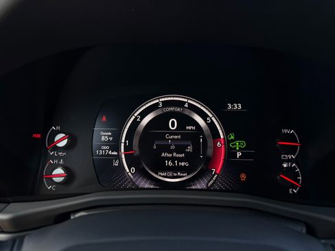 Used 2024 Lexus LX 600 F Sport image 45