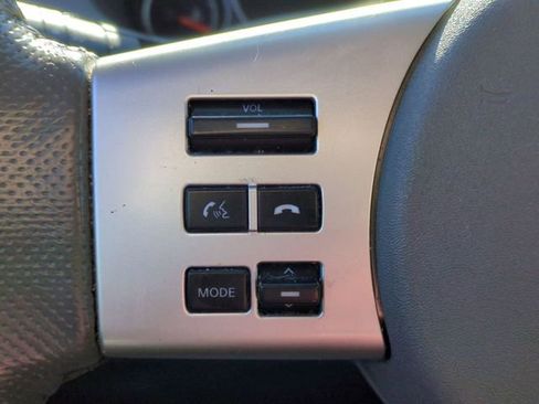 Used 2019 Nissan Frontier SL RWD image 16