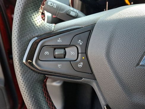 Certified 2024 Chevrolet Trax RS w/ Driver Confidence Package image 22