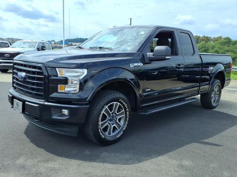 Used 2017 Ford F150 XLT w/ Equipment Group 302A Luxury AWD/4WD image 4