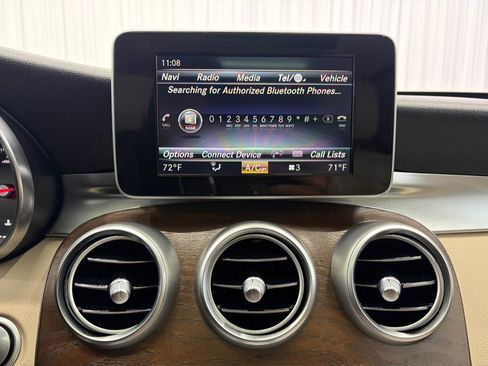 Used 2019 Mercedes-Benz GLC 300 4MATIC image 30