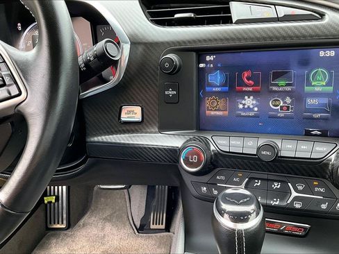 Used 2019 Chevrolet Corvette Z06 RWD image 14