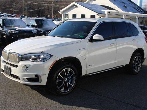 Used 2017 BMW X5 xDrive40e image 4