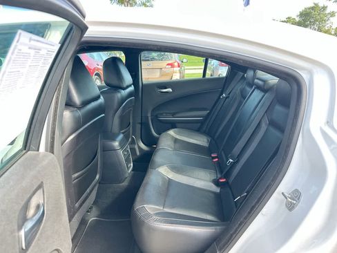 Used 2020 Dodge Charger SXT w/ Leather Interior Group image 25