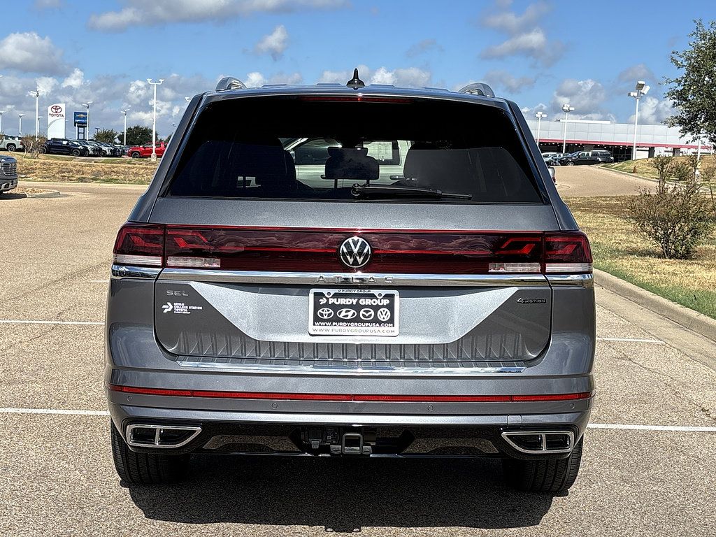 Used 2024 Volkswagen Atlas SEL Premium R-Line AWD/4WD image 7
