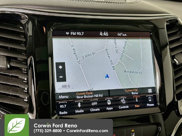 Used 2019 Jeep Cherokee Overland w/ Technology Group AWD/4WD image 16