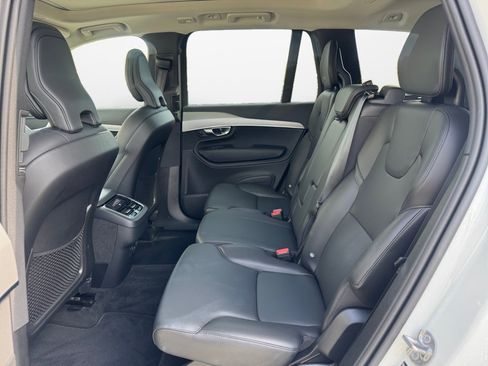 Certified 2025 Volvo XC90 B5 Core AWD/4WD image 13