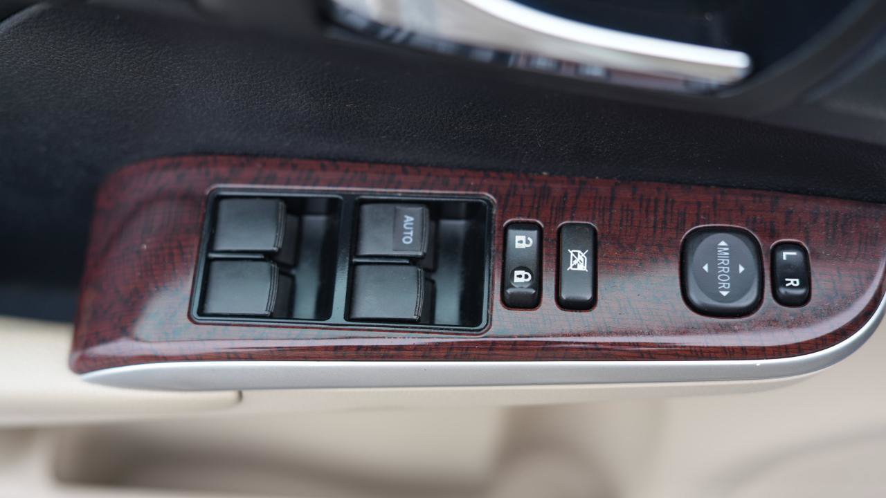 Used 2014 Toyota Camry XLE FWD image 20