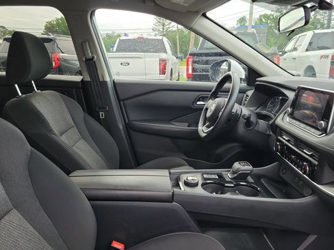Used 2024 Nissan Rogue SV AWD/4WD image 37