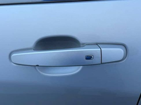 Used 2021 Chevrolet Equinox LT FWD image 21