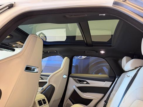 New 2025 Jaguar F-PACE R-Dynamic S AWD/4WD image 10