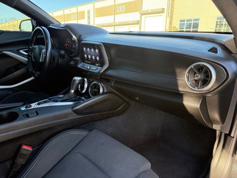 Used 2019 Chevrolet Camaro SS image 23