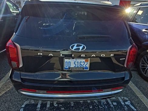 Used 2023 Hyundai Palisade Calligraphy image 3