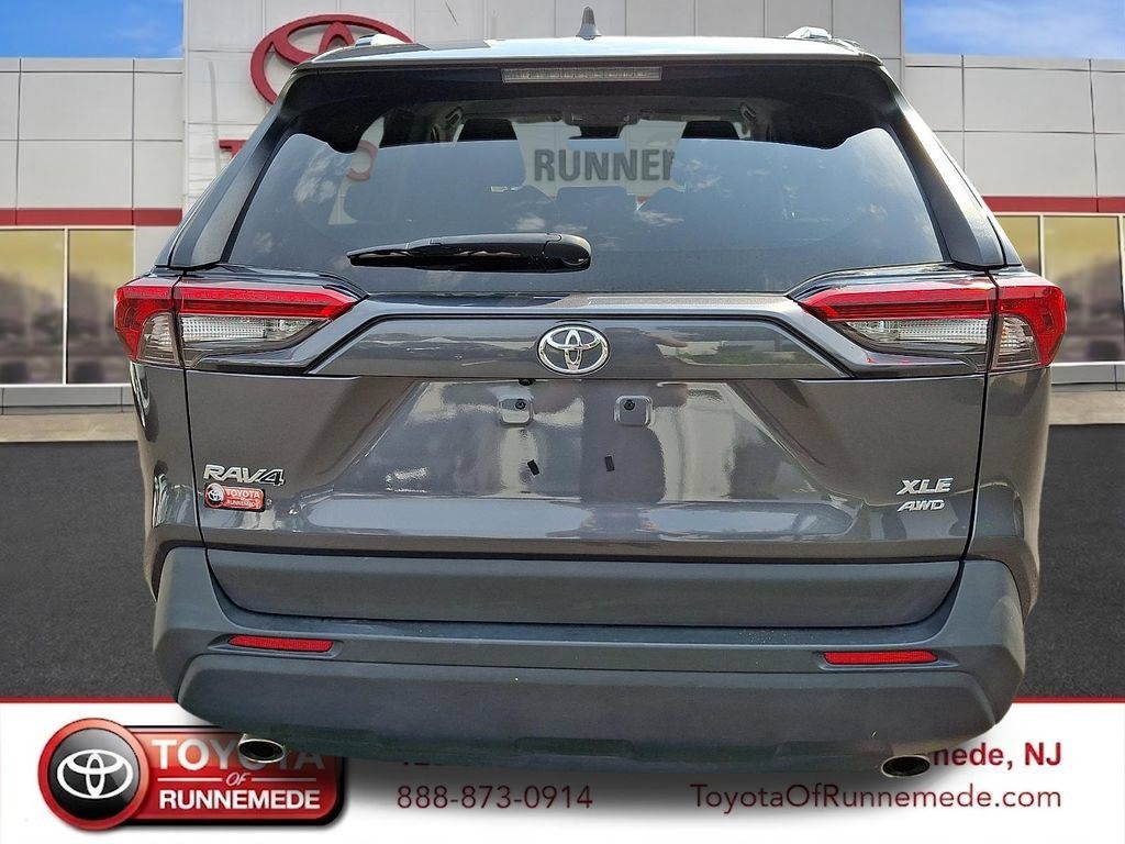 Certified 2025 Toyota RAV4 XLE AWD/4WD image 5
